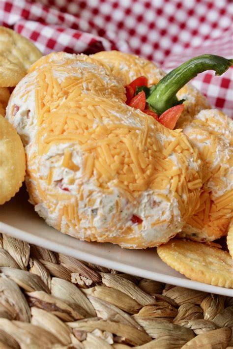 Easy Pumpkin Shaped Cheese Ball Appetizer Recipe (2025)