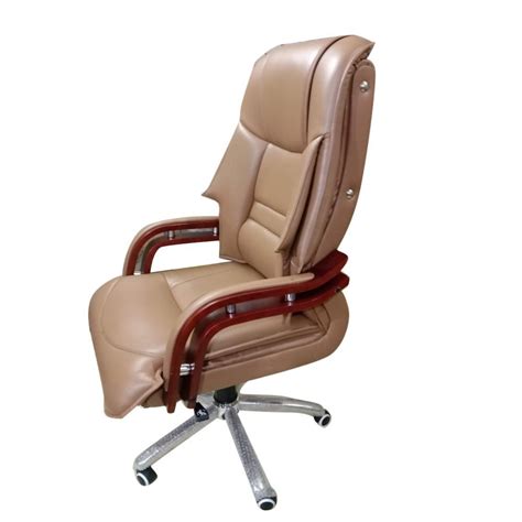 Brown Leather High Back Boss Chair At Rs In New Delhi Id