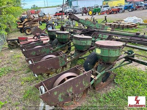 John Deere 4 Row Corn Planter Ek Auctioneers Llc