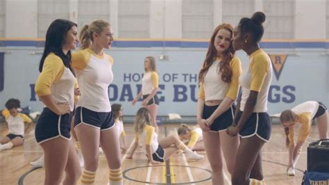 Le Mini Short Noir American Apparel Des Vixens De Cheryl Blossom