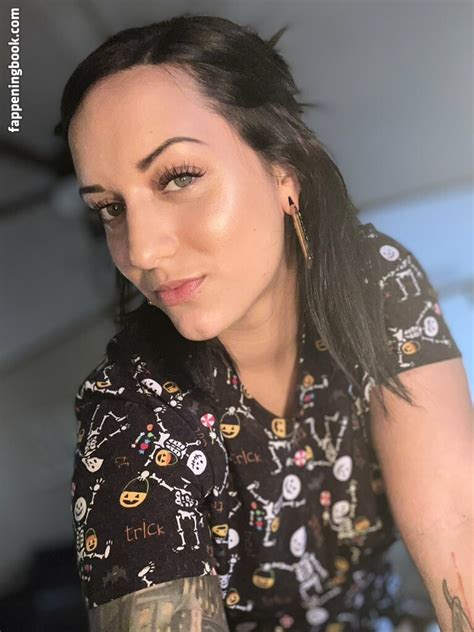 Houston Hotwife CheatOnHim99 Backshotbarbie96 Alyx Urie Iammiyahouston Nude OnlyFans