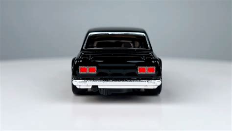 Тематична Машинка Hot Wheels 1971 Nissan Skyline H T 2000 GT R Fast Furious 1 64 HNR88 HNT15