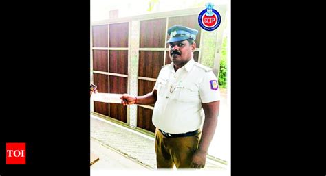 Traffic Cop Traffic Police To Home Deliver Challans To Repeat Offenders Chennai News