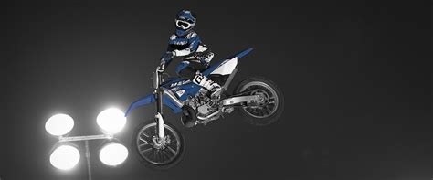 Motorrad Vergleich KTM 300 EXC TPI 2022 Vs Yamaha YZ 250 LC 2015