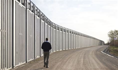 Protecting EU borders: The rise of border walls against third country ...