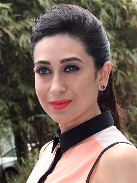 Karisma Kapoor Hot Pics In Bikini Pictures Photoshoots