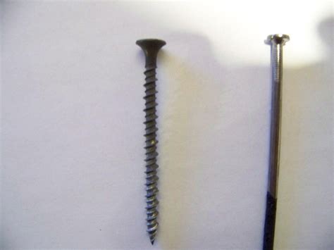 Screws vs Nails - Tools In Action - Power Tool Reviews