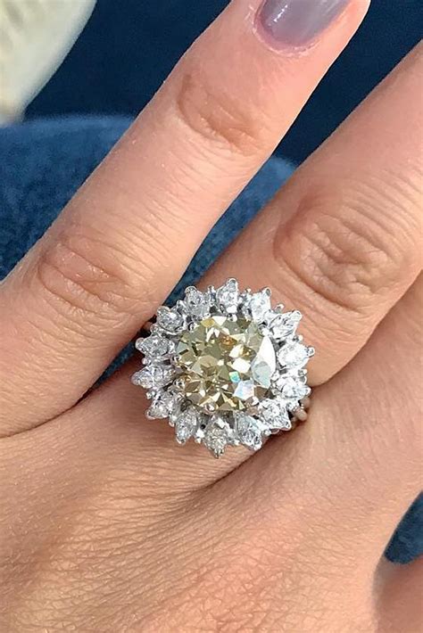 36 Flower Engagement Rings For Feminine Bridal Look Oh So Perfect