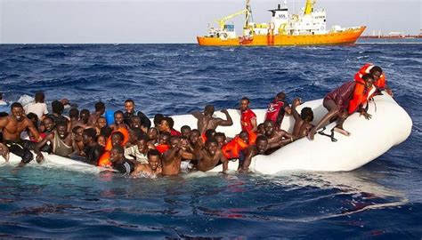 Bootsflüchtlinge im Mittelmeer Trauriger Rekord Politik und