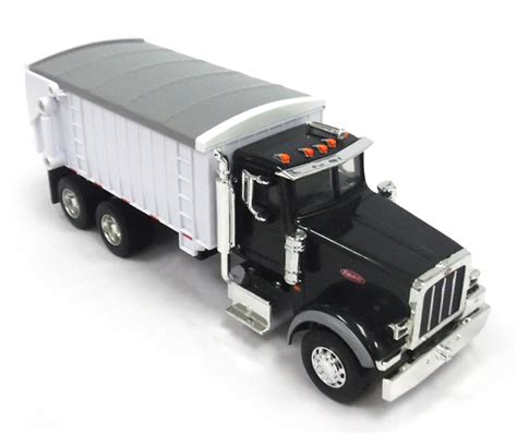 Ertl Toys Peterbilt Model 367 Straight Truck