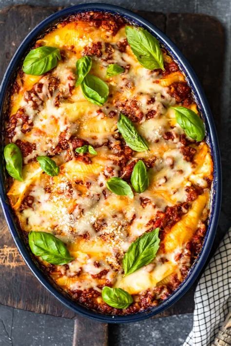 Stuffed Shells With Meat And Cheese Italian Style