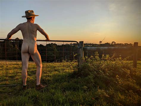 Nice View Nudes Hesquats Nude Pics Org