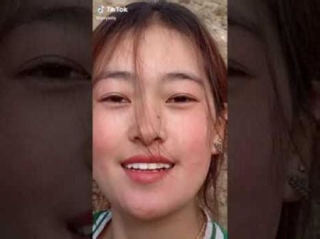 Phim sex gái xinh Lộ clip em gái hot tiktok cởi sạch đồ nhảy cực cuốn hút cho fan xem