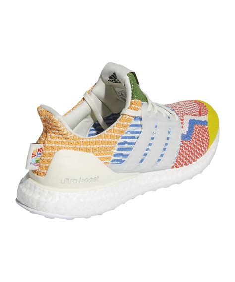 Adidas Ultraboost 5 0 DNA Weiss Rot Blau Lifestyle Schuhe Sneaker