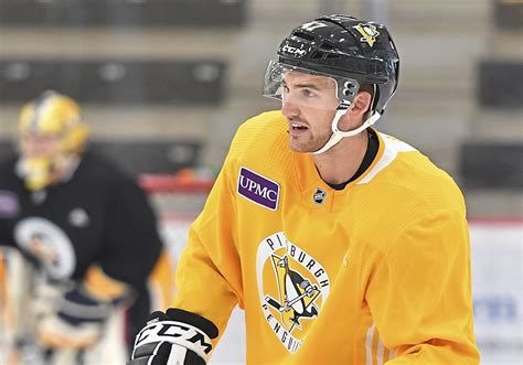 Penguins re-sign Adam Johnson to one-year contract | Pittsburgh Post ...