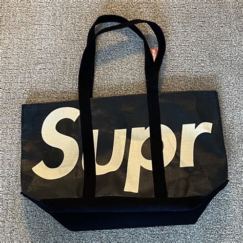 Supreme tote bag Brand new Authentic 100% - Depop