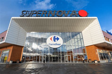 Economica net Carrefour a deschis primul său hipermarket din Bacău