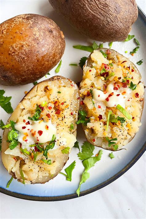 Baked Potatoes In Microwave Cooking