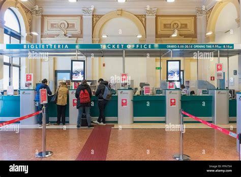 Stazione Ferroviaria Immagini E Fotos Stock Alamy