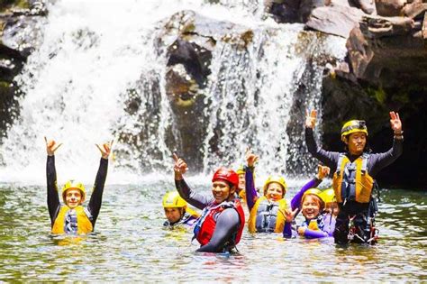 Umauma Waterfall Rappelling