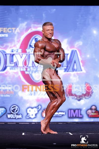 Classic Physique Prejudging Pro Fitness Photos