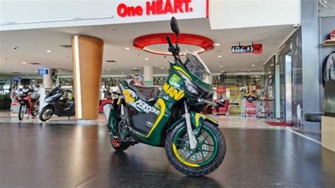 Honda Community MPM Honda Jatim Adakan Lelang Motor Modif Persebaya