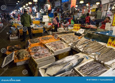 Seafood And People At Noryangjin Fish Market In Seoul Editorial Stock