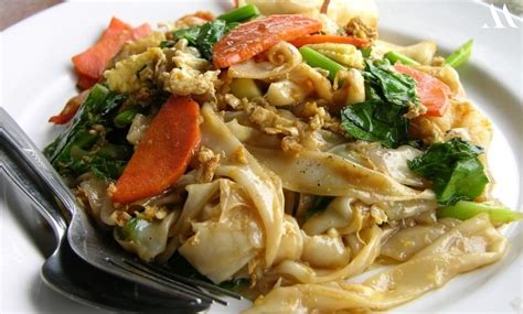 Essential Guide To Thai Food Cooking And Culture Metanoiatravelguide