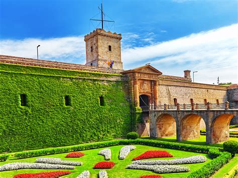 Montjuïc Castle Segway tour in Barcelona | OutdoorTrip