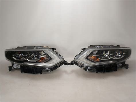 Nissan X Trail T Lift Lampy Przednie Full Led