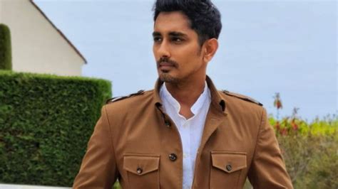 Actor Siddharth Blames Crpf At Madurai Airport For Harassing His