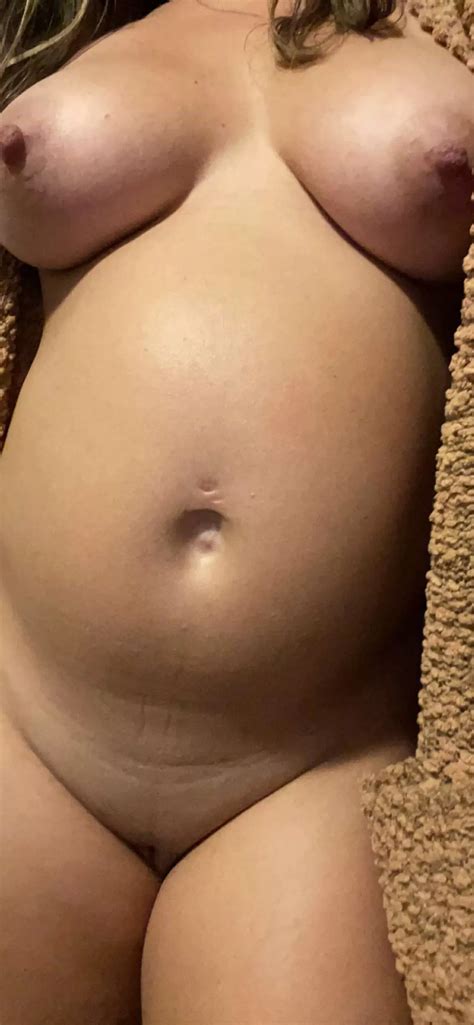 F Months Nudes Preggoporn Nude Pics Org