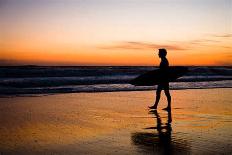 6,400+ Surfing Surfboard Sunset Silhouette Stock Photos, Pictures ...