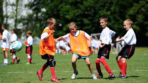 Nachwuchs Scharfe Kritik an Reform im Kinderfußball Unfassbar und