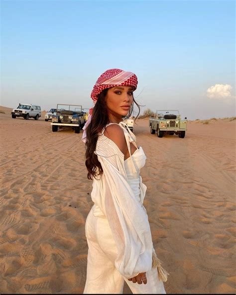 Dubai Desert Outfit Desert Outfits Morocco Fashion Dubai Fashion