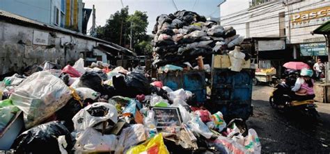 Plh Wali Kota Seluruh Camat Wajib Edukasi Masyarakat Soal Pengelolaan