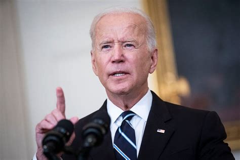 Biden Pushes Companies On Vaccine Mandates The New York Times