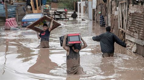 Las Fuertes Lluvias Dejan Dos Muertos Y 22 Desaparecidos En Chile