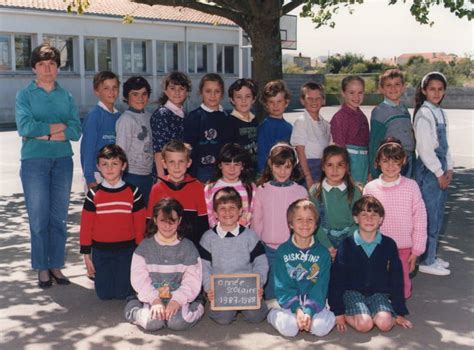 Photo De Classe Ce De Ecole Primaire Saint Xandre