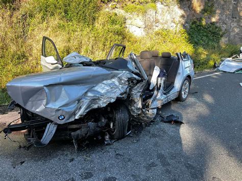 T Dlicher Unfall Auf Der B Frontalcrash Fahrer Stirbt Noch An