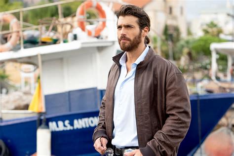 As Es Violeta Como El Mar La Nueva Serie De Can Yaman Que Estrena