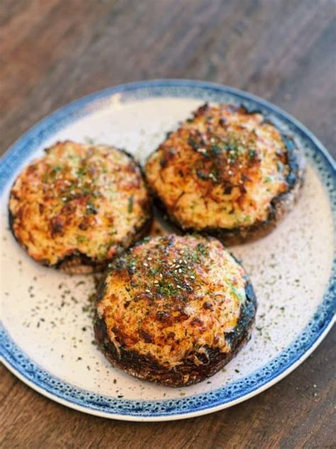 Creamy Stuffed Portobello Mushroom (Air Fryer Recipe) - Tiffy Cooks