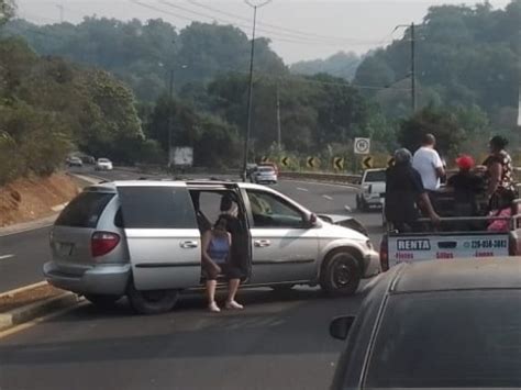 Se Registra Accidente Sobre La Carretera Xalapa Coatepec