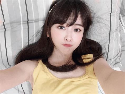 Top hot girl ngực khủng công khai tuyển người yêu trên mạng triệu fan ứng tuyển vẫn không