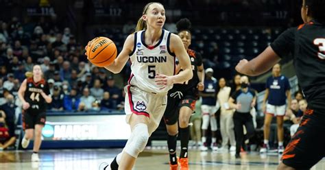 March Madness Paige Bueckers Helps UConn UNC Downs Baylor Men