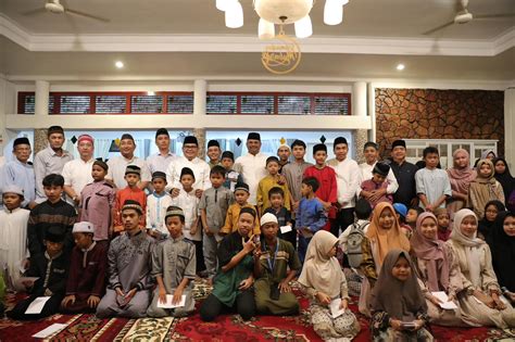 Safari Ramadan Pj Gubernur Serahkan 1500 Al Quran Dan Santunan 50 Anak