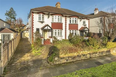 4 Bedroom Semi Detached House For Sale In Bromley Avenue Bromley Br1