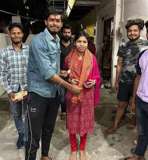 Learn How UP PCS Topper Divya Sikarwar Cracked The Exam Indian