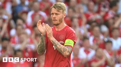 Christian Eriksen Uefa Honour Kjaer And Medical Team With Presidents