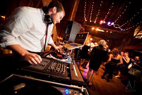 Hire A Dj Best Djs For Parties In Louisville Ky